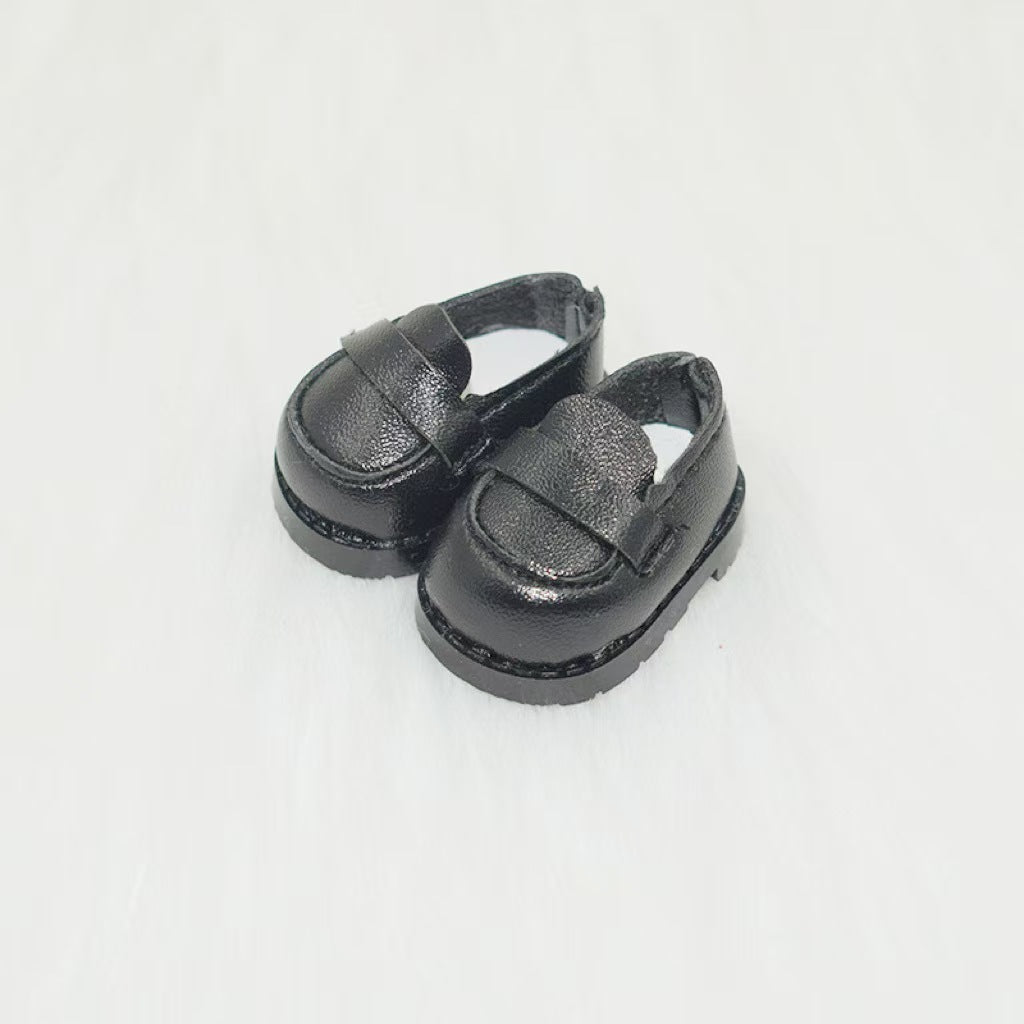Doll shoes
