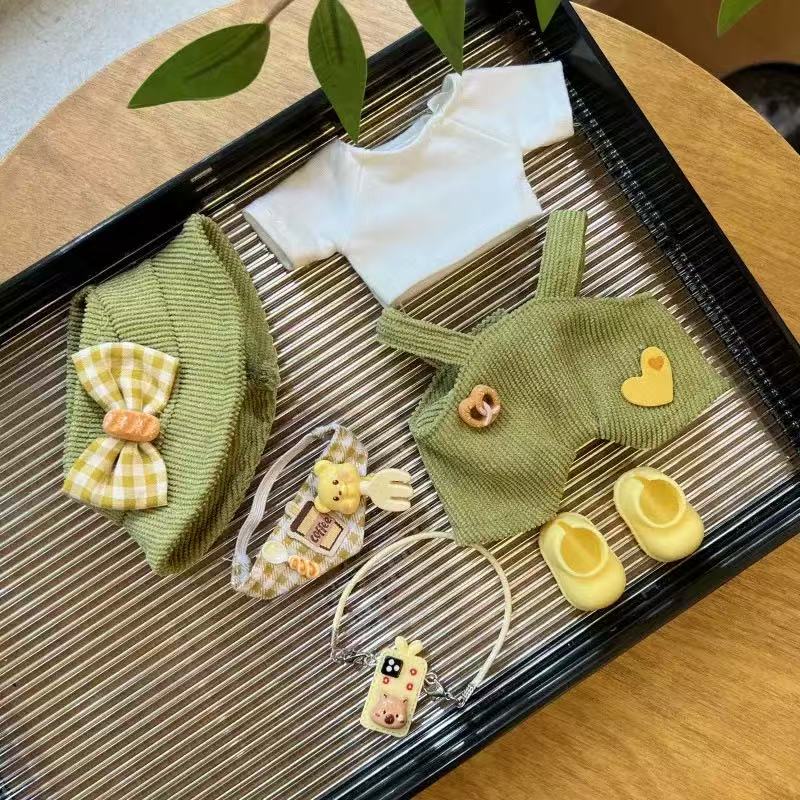 10CM Toy clothes